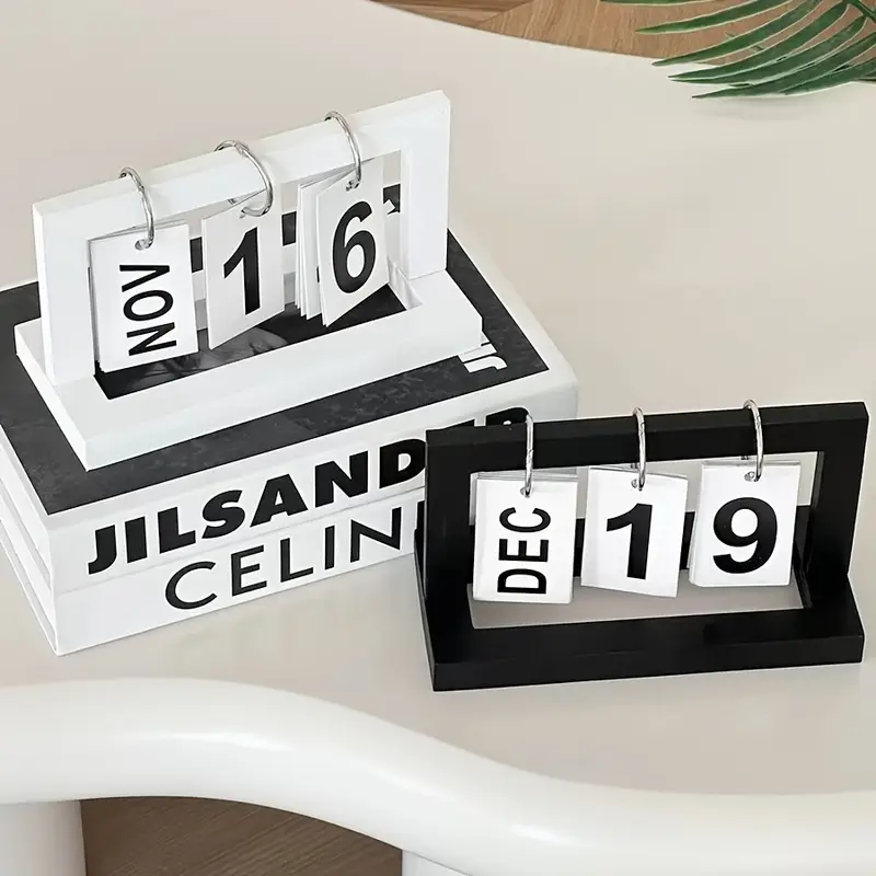 Calendario in Plastica Stile M - Xt Home Textiles recensione e prezzo